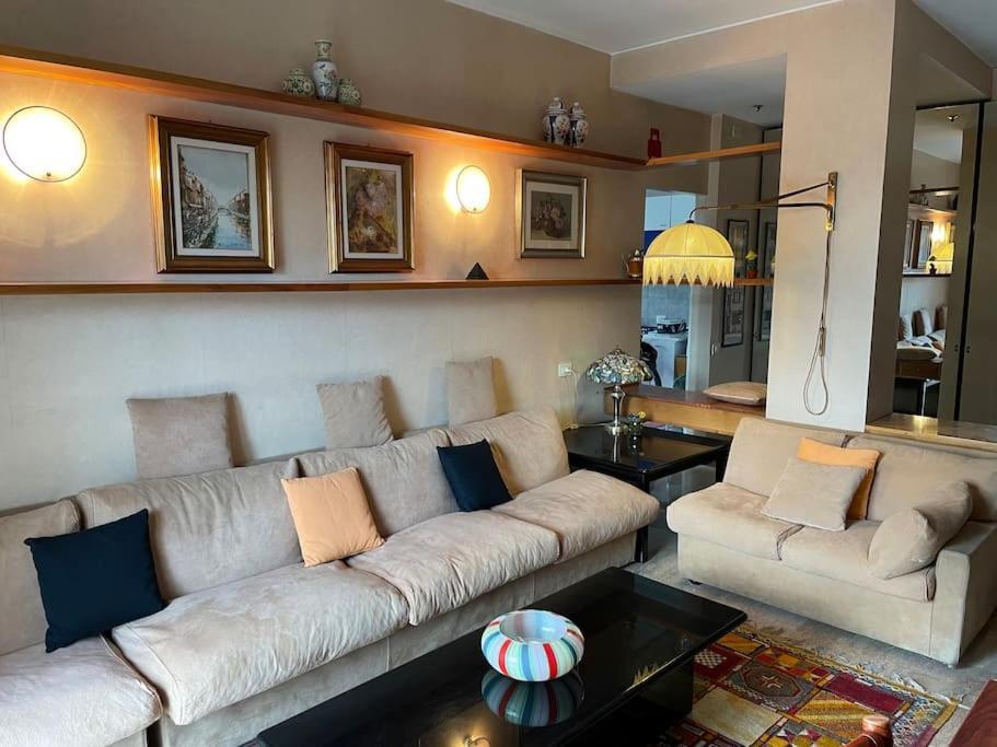 Apartment Navigli Hideaway - 5 Minutes From Metro Mailand